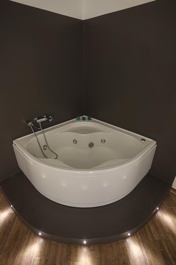 סלרנו B&B La Fenice Suite מראה חיצוני תמונה